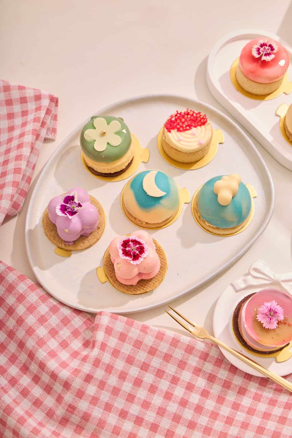 Colourful handcrafted mini cakes at Covy's